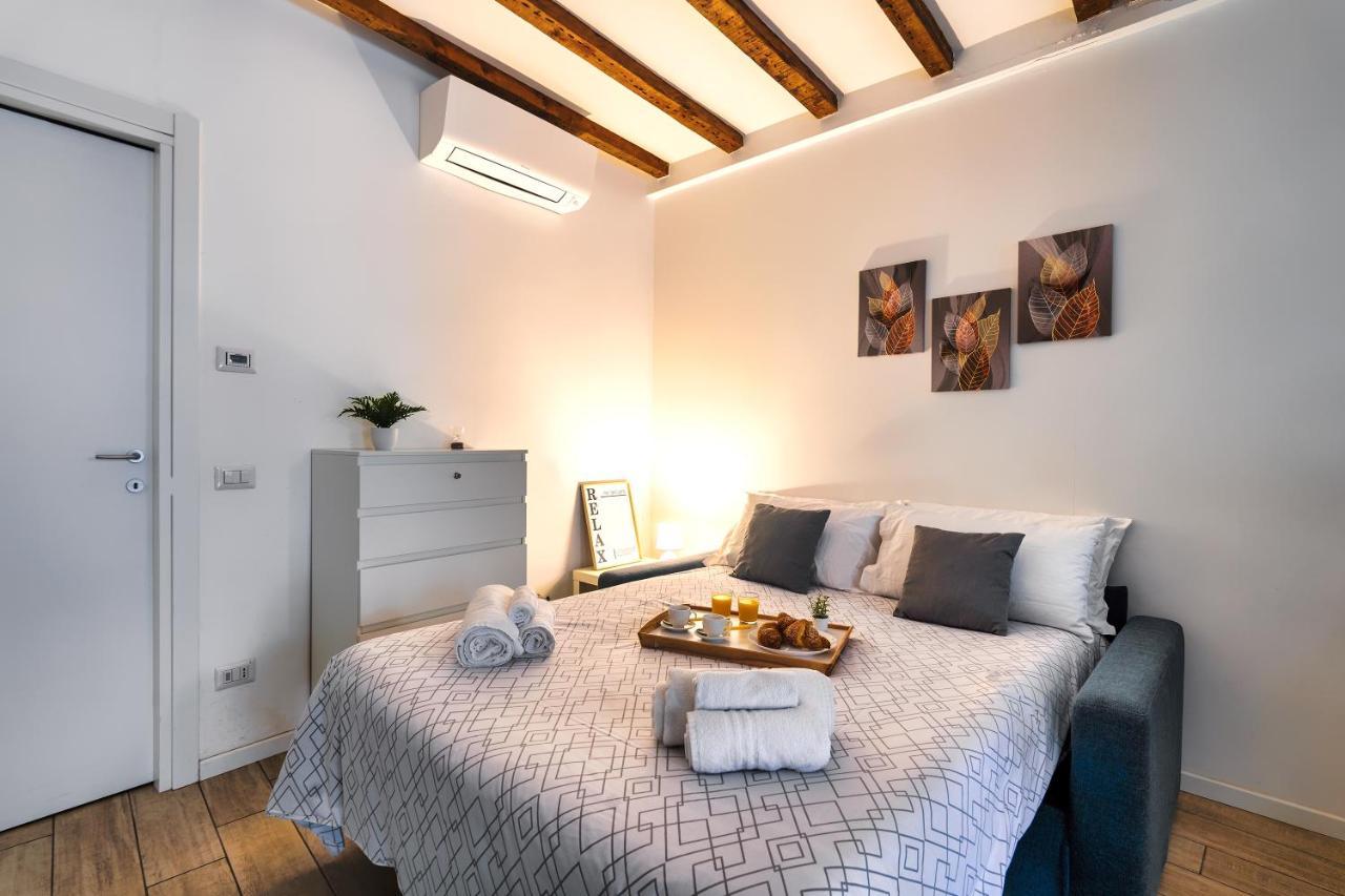 Ambrogio'S Nest - Modern Close To Cadorna Station 米兰 外观 照片